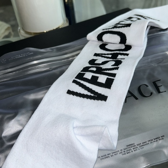 Versace socks - Picture 3 of 4